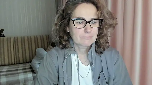 lauraoven online show from 02.05.25