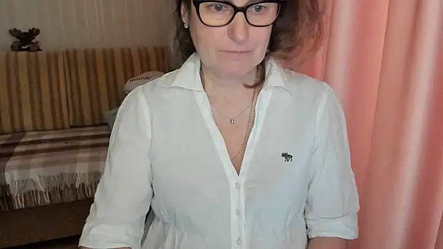 lauraoven online show from 03.07.25