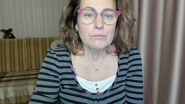 lauraoven online show from 03.18.25