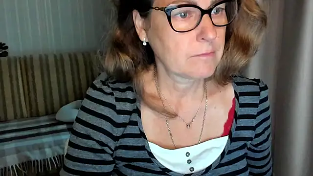 lauraoven online show from 09.29.25