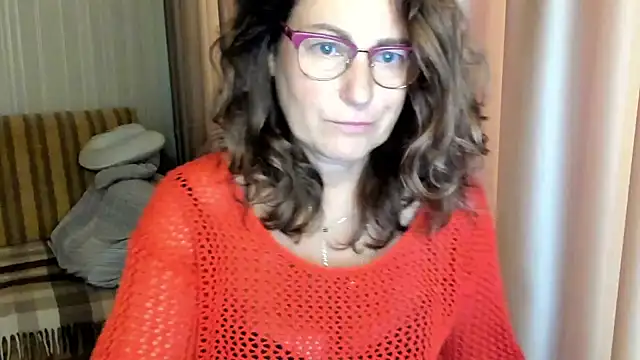 lauraoven online show from 10.09.25