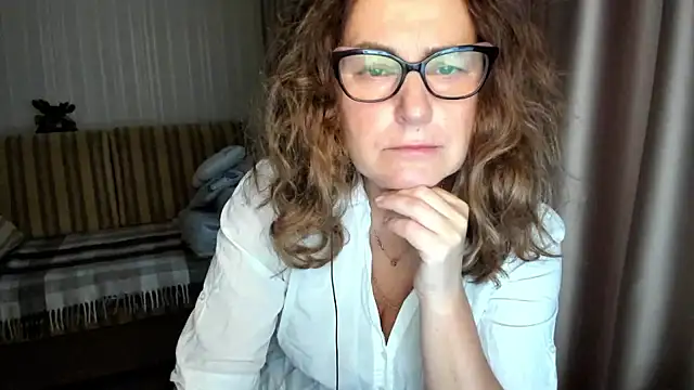 lauraoven online show from 12.02.25