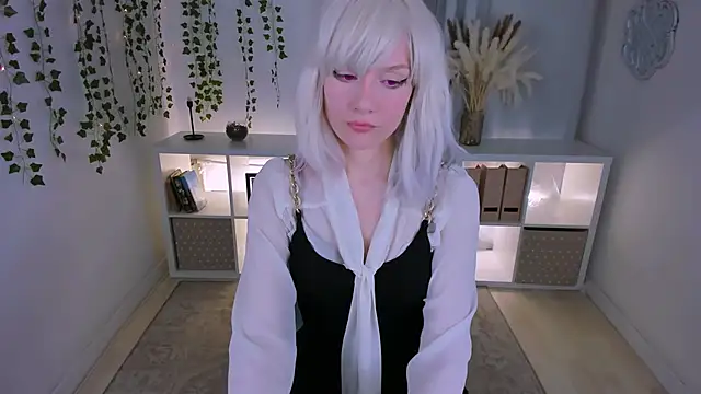 Snapshot of Bat_Laughing chatting on 01.19.25 Bat Laughing online show from 01.19.25