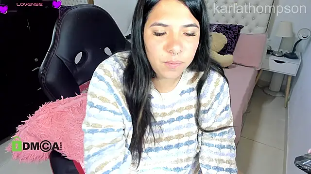Snapshot of Karlathompson chatting on 01.07.25 Karlathompson online show from 01.07.25