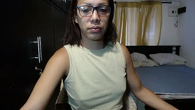 Snapshot of sensual_nataliee chatting on 03.03.25 sensual nataliee online show from 03.03.25