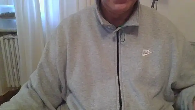 Snapshot of ANONIMO7735 chatting on 02.18.25 ANONIMO7735 online show from 02.18.25