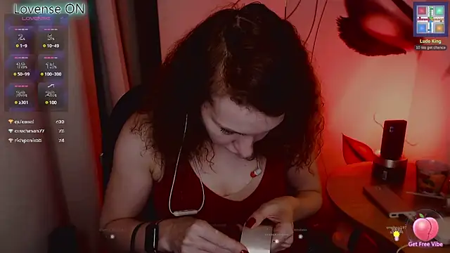 Snapshot of JohansonKatie chatting on 03.06.25 JohansonKatie online show from 03.06.25