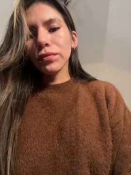 Snapshot of LalieFR chatting on 11.02.25 LalieFR online show from 11.02.25