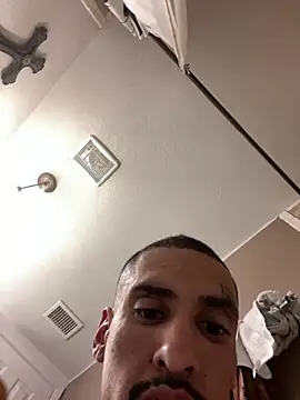 Snapshot of Prettyboiflaco chatting on 02.10.25 Prettyboiflaco online show from 02.10.25