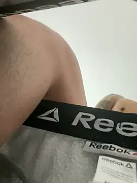 Snapshot of Prettyboiflaco chatting on 02.28.25 Prettyboiflaco online show from 02.28.25