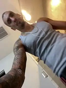 Snapshot of Prettyboiflaco chatting on 03.09.25 Prettyboiflaco online show from 03.09.25