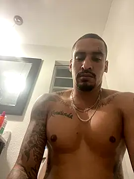 Snapshot of Prettyboiflaco chatting on 09.21.25 Prettyboiflaco online show from 09.21.25