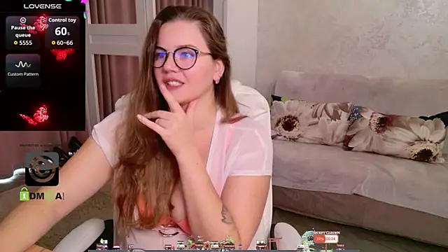 KellyKleine online show from 11.04.25