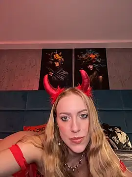 RockQueen A online show from 10.27.25