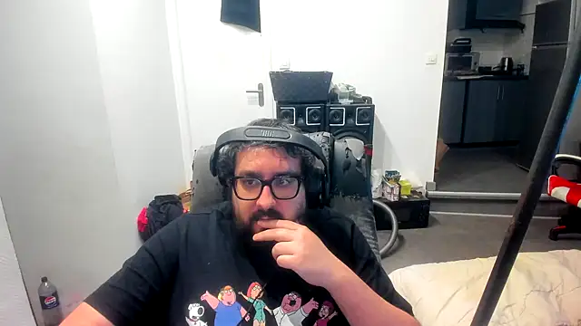 Snapshot of bears549a chatting on 11.06.25 bears549a online show from 11.06.25