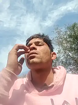 SunnyleoneBG online show from 12.22.24