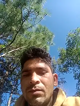 SunnyleoneBG online show from 10.19.25