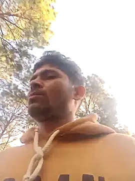 SunnyleoneBG online show from 10.20.25