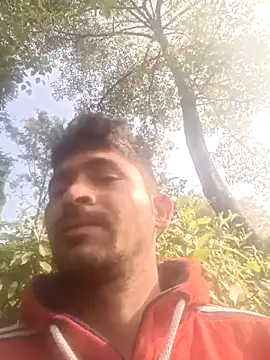 SunnyleoneBG online show from 10.22.25