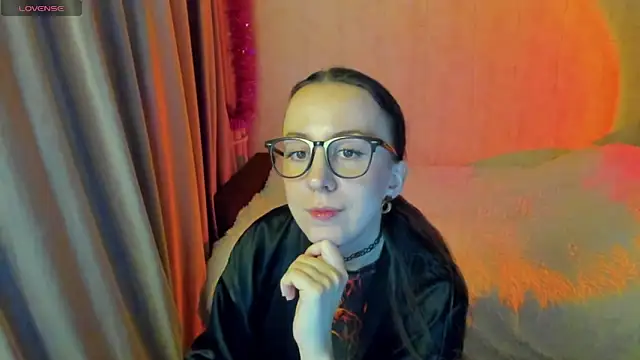 CurlySteph online show from 11.07.25