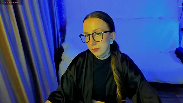 CurlySteph online show from 11.28.25