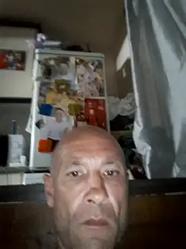 Snapshot of Kamil351 chatting on 10.06.25 Kamil351 online show from 10.06.25