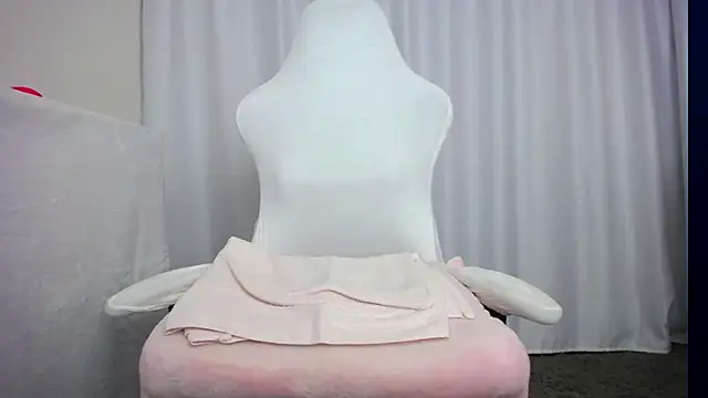 faceless  online show from 11.03.25