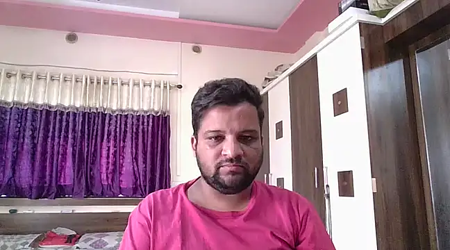 Snapshot of dhruv_love chatting on 02.10.25 dhruv love online show from 02.10.25