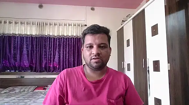 Snapshot of dhruv_love chatting on 02.18.25 dhruv love online show from 02.18.25