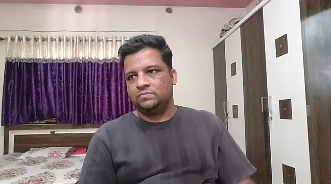 Snapshot of dhruv_love chatting on 03.17.25 dhruv love online show from 03.17.25