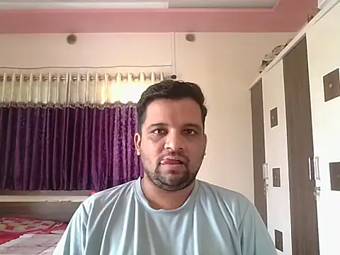 Snapshot of dhruv_love chatting on 09.09.25 dhruv love online show from 09.09.25