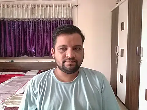 Snapshot of dhruv_love chatting on 09.17.25 dhruv love online show from 09.17.25