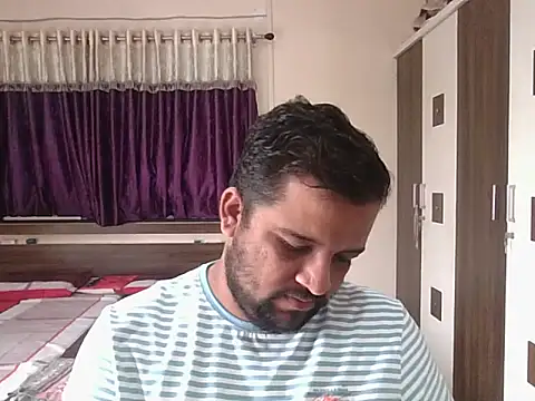 Snapshot of dhruv_love chatting on 09.26.25 dhruv love online show from 09.26.25