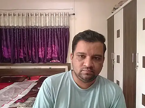 Snapshot of dhruv_love chatting on 10.10.25 dhruv love online show from 10.10.25