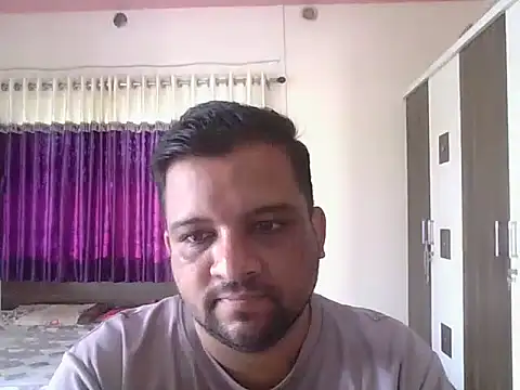 Snapshot of dhruv_love chatting on 10.24.25 dhruv love online show from 10.24.25