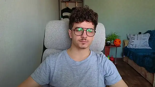 Remy Miles online show from 11.21.25