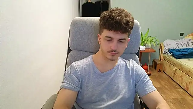 Remy Miles online show from 12.04.25