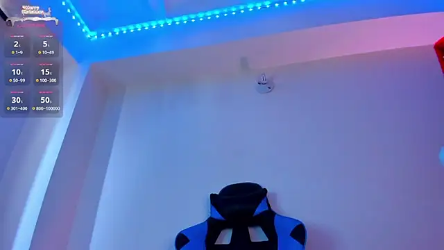 Snapshot of divinesalome chatting on 12.21.24 divinesalome online show from 12.21.24