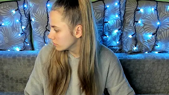 MaggieCake online show from 12.05.24