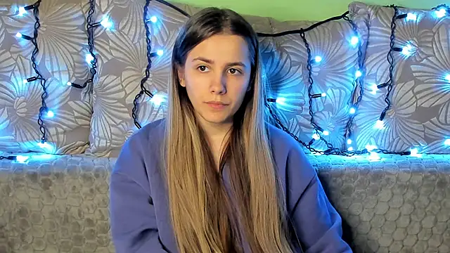 MaggieCake online show from 12.15.24