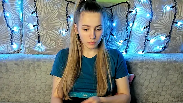 MaggieCake online show from 01.26.25