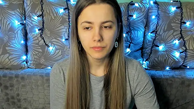 MaggieCake online show from 02.28.25