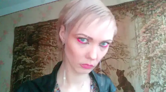 Snapshot of WildMissNiks chatting on 02.08.25 WildMissNiks online show from 02.08.25