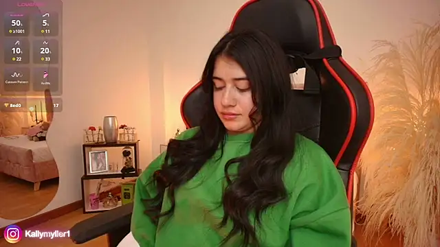 Snapshot of KallyMyller1 chatting on 01.23.25 KallyMyller1 online show from 01.23.25