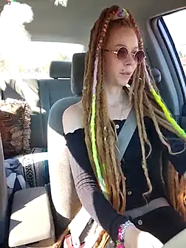 LucidLucy online show from 10.06.25