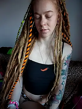 LucidLucy online show from 10.26.25