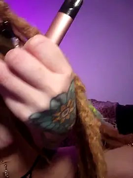 LucidLucy online show from 11.28.25