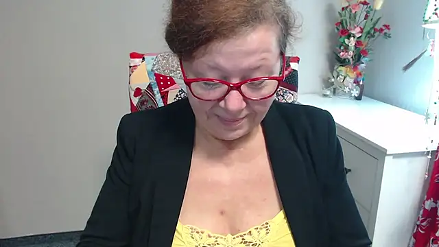 Snapshot of Adelewildx chatting on 12.04.24 Adelewildx online show from 12.04.24