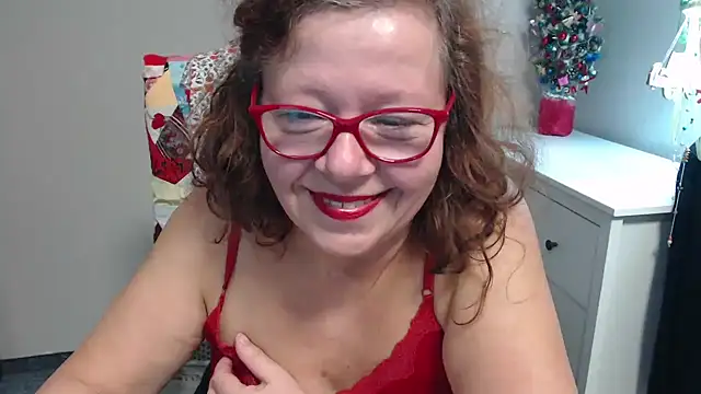 Snapshot of Adelewildx chatting on 12.11.24 Adelewildx online show from 12.11.24