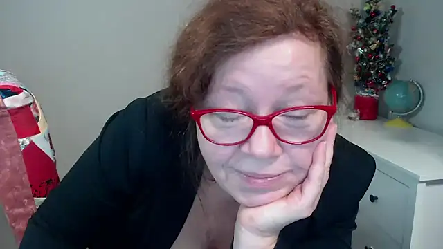 Snapshot of Adelewildx chatting on 01.08.25 Adelewildx online show from 01.08.25
